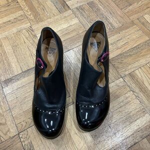 John Fluevog shoes size 7.5